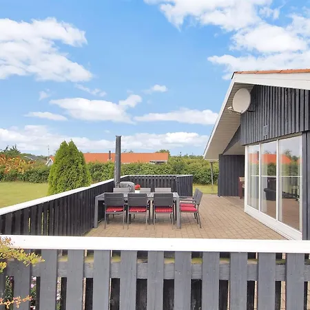 Benjamina - 530m To The Fjord By Interhome *
